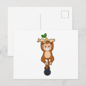 ダンベルを使った筋力トレーニングの猿 ポストカード (正面/裏面)