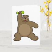 ダンベルを持ったクマのヨガフィットネス カード (黄色い花)