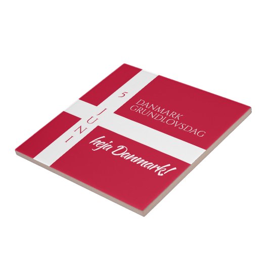 ダンマークグルンドロフスダグデンマーク国旗 タイル (側面)