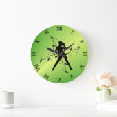 ダンモダンスグリーン（黒の数字付き） ラージ壁時計 (ホーム)