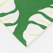 ダーの上の白いモンステラ葉の継ぎ目のないパターン フリースブランケット (角)