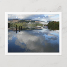 ダーウェントーターでのボートの反射 ポストカード