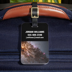 ダークなレーンの塵のクロスCentaurus銀河系。 ラゲッジタグ