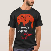 ダークな雰囲気の溶ける時計デザイン Tシャツ (正面)