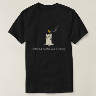 ダークアカデミアな雰囲気のキャンドルTシャツ Tシャツ