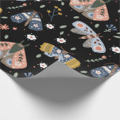 ダークアカデミガの蛾のフローラ（黒） ラッピングペーパー (角)