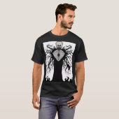 ダークアニメファンタジーカラスと悪魔の芸術 Tシャツ (正面フル)