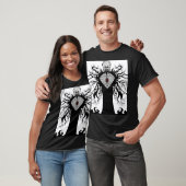 ダークアニメファンタジーカラスと悪魔の芸術 Tシャツ (ユニセックス)