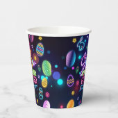 ダークイースターエッグの狩りパーティーカップで輝く 紙コップ (左)