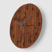 ダークウッド効果で彫られた鹿 ラージ壁時計 (傾斜)