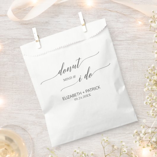 ダークエレガントグレードーナツ結婚式の引き出物バッグ フェイバーバッグ (クリップ留めされた状態)