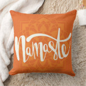 ダークオレンジホワイトナマステデコールピロー クッション (ブランケット)