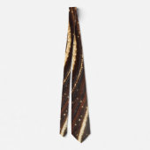 ダーククルミの木目ときらめく金ゴールド川 ネクタイ (裏面)