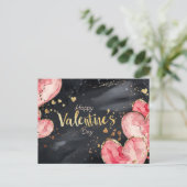 ダークグラウンド上のピンクと黄金のハートバレンタイン ポストカード (スタンド正面)