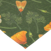 ダークグリーンのカリフォルニアケシと蛾 テーブルクロス (アングル)