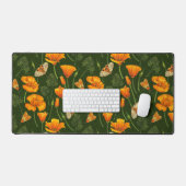 ダークグリーンのカリフォルニアケシと蛾 デスクマット (キーボード&マウス)