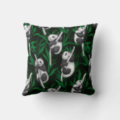 ダークグリーンのパンダのカブ クッション (裏面)