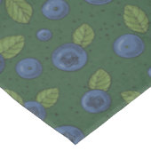 ダークグリーンのブルーベリー テーブルクロス (アングル)