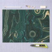 ダークグリーンのマラカイトと金箔の地層を覆う 薄葉紙 (クラフト)