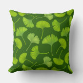 ダークグリーンの銀杏 クッション (正面)