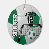 ダークグリーンサッカー⚽ボール2 – パーソナライズ セラミックオーナメント (左)
