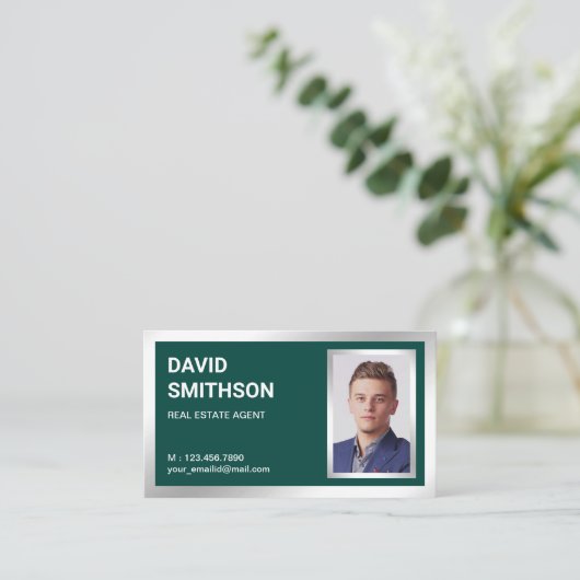 ダークグリーンシルバーフォイル実在エステート不動産仲介業者写真 名刺 (スタンド正面)
