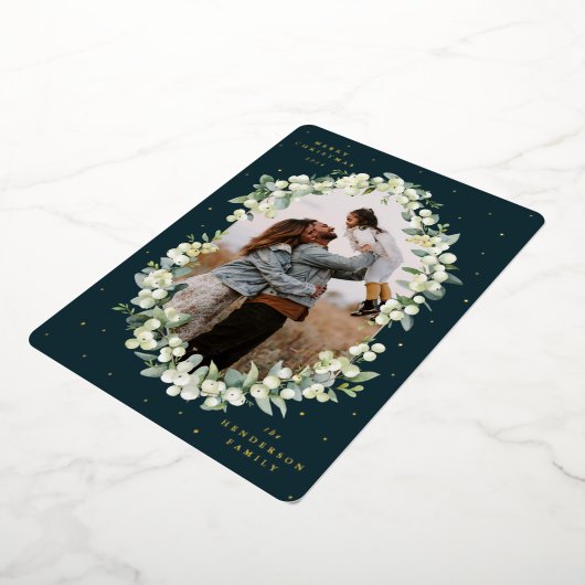 ダークグリーンスノーベリー+ユーカリのクリスマスフォト 箔シーズンカード (回転した状態)