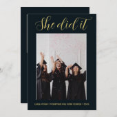 ダークグリーンテーマタイポグラフィ写真卒業 招待状 (正面/裏面)