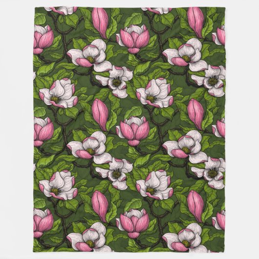 ダークグリーンフリースブランケットで咲くマグノリア フリースブランケット (正面)