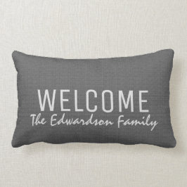 ダークグレモダンーバーラップウェルカムファミリーモノグラム ランバークッション
