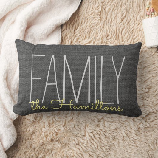 ダークグレーの黄色の素朴でシックな家族のモノグラム ランバークッション (ブランケット)