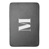 ダークグレーイニシャルレターモノグラムモダン バスマット (正面縦)