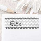 ダークグレーシェブロン；ジグザグ ラベル (インサイチュ)