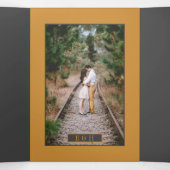 ダークグレーシャンパンバブルズ結婚ズスイート 三つ折り招待状 (内部中)