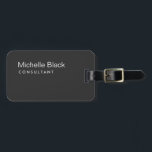 ダークグレーブラックコンサルタントミニマルモダンリストミニ ラゲッジタグ<br><div class="desc">ビジカスタマイズネスカードデザインのテンプレート、またはアップロードのロゴ、サイズ、寸法、フォント、キャラクター、背景色を変更する。</div>
