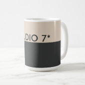 ダークグレーベージュ – ナチュラルシリーズ コーヒーマグカップ (正面右)