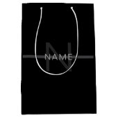 ダークグレーモノグラム、名前と幾何学的ストライプ ミディアムペーパーバッグ (正面)