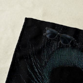 ダークゴシックブラックティール（緑がかった色）孔雀の羽根 ビーチタオル (インサイチュ)