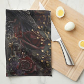 ダークゴシック美しい赤いバラ黒いカラスの鳥 キッチンタオル (四つ折り)