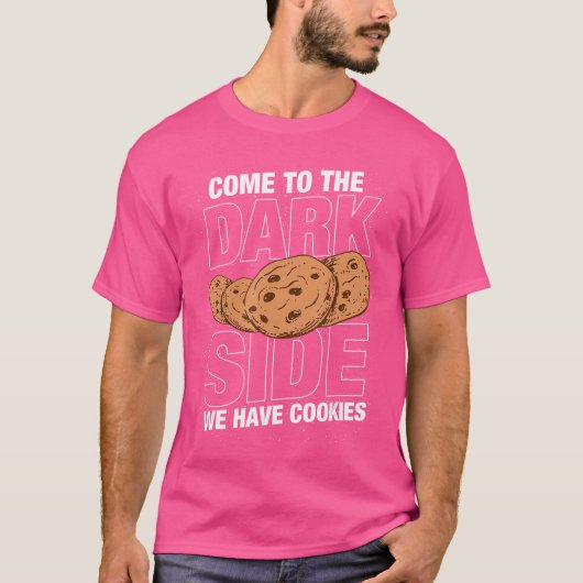 ダークサイドへおいで、クッキーがあるよ おもしろいギークN Tシャツ (正面)