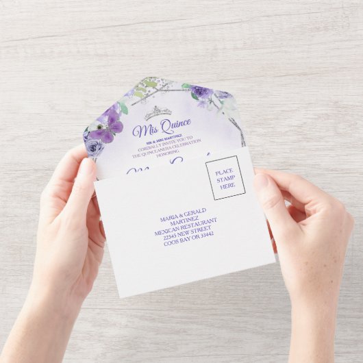 ダークスキントーン薄紫パープルプリンセスキンセアニラ オールインワン招待状 (開いている状態)