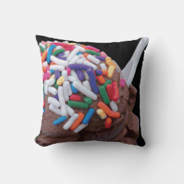 ダークチョコレートアイスクリームとレインボースプレー クッション