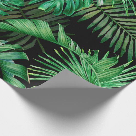 ダークバの上に熱帯葉を使ったシームレスな模様 ラッピングペーパー (角)