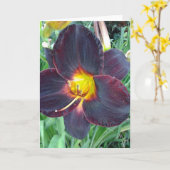 ダークパープルリリー空白のカード カード (黄色い花)