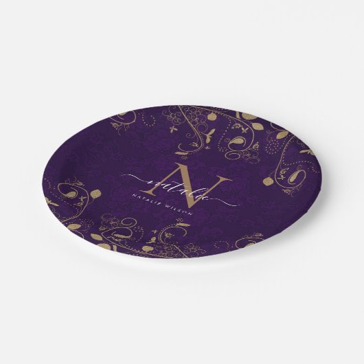 ダークパープル金ゴールドフローラオーナメントモノグラムスクリプト ペーパープレート (アングル)