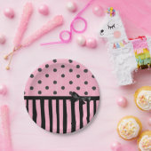 ダークピンクとブラックの水玉模様ストライプの紙プレート ペーパープレート (パーティー)