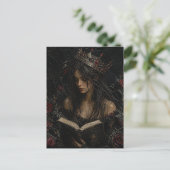 ダークファンタジーの女王の読書 ポストカード (スタンド正面)