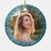 ダークフェイクティール(緑がかった色)グリッターブラックフォト セラミックオーナメント (裏面)