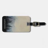 ダークフォレストモノグラム |ニュートラパーソナライズされたル ラゲッジタグ (正面横)