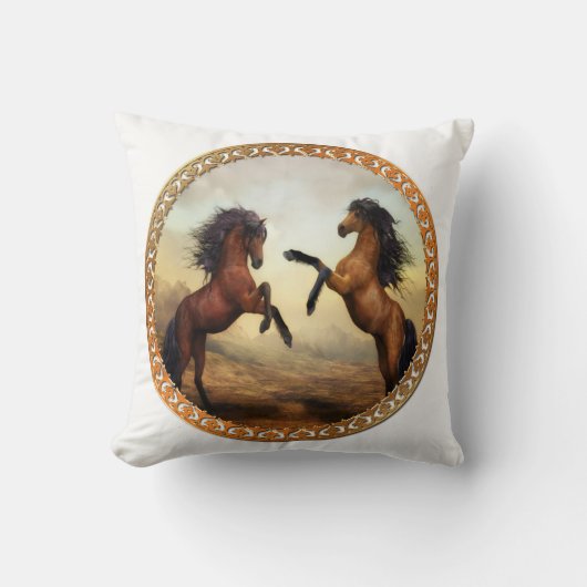 ダークブラウンとライトブラウンのフリシア荷車を引くの馬 クッション (正面)